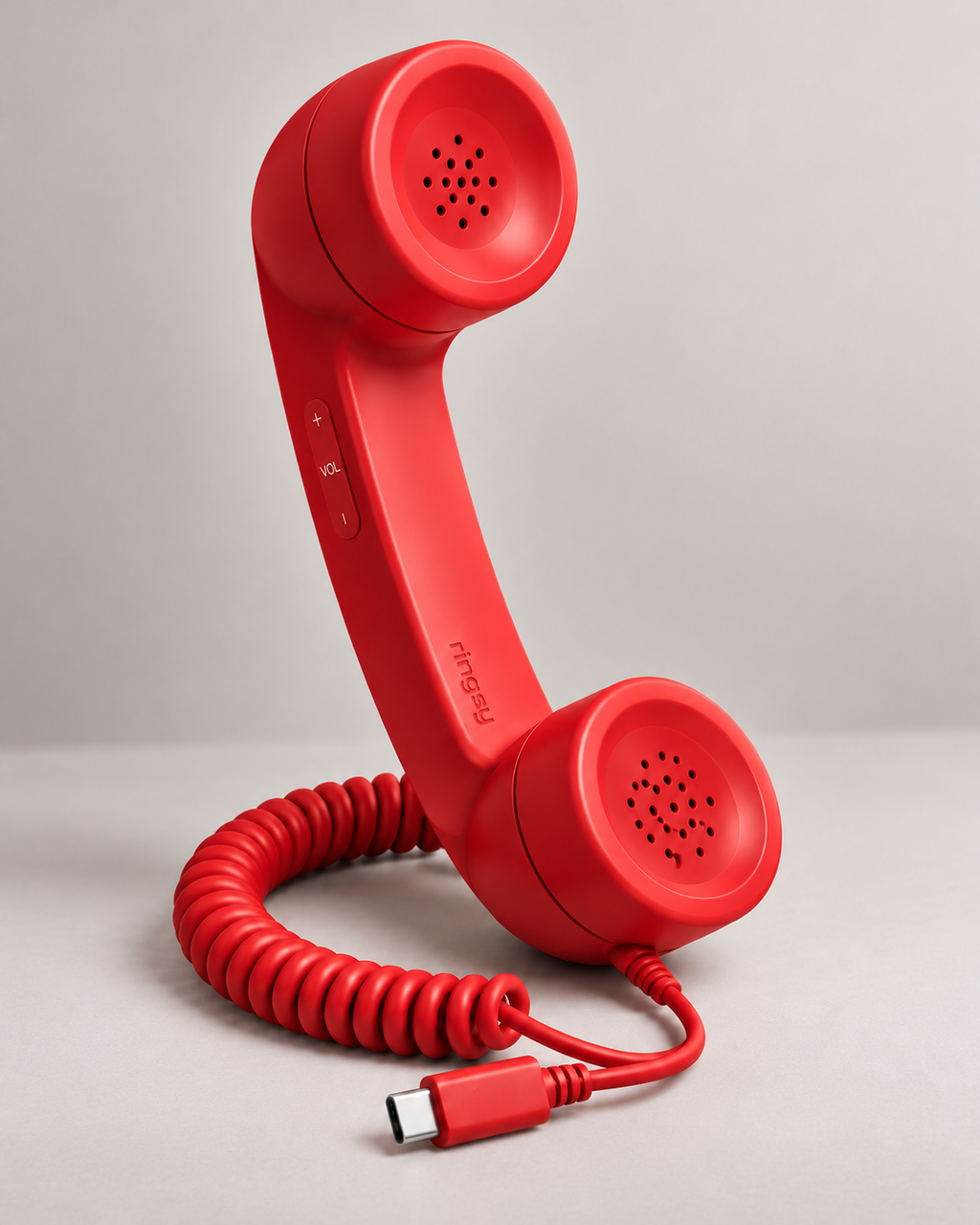 Red Ringsy retro handset with USB-C cable