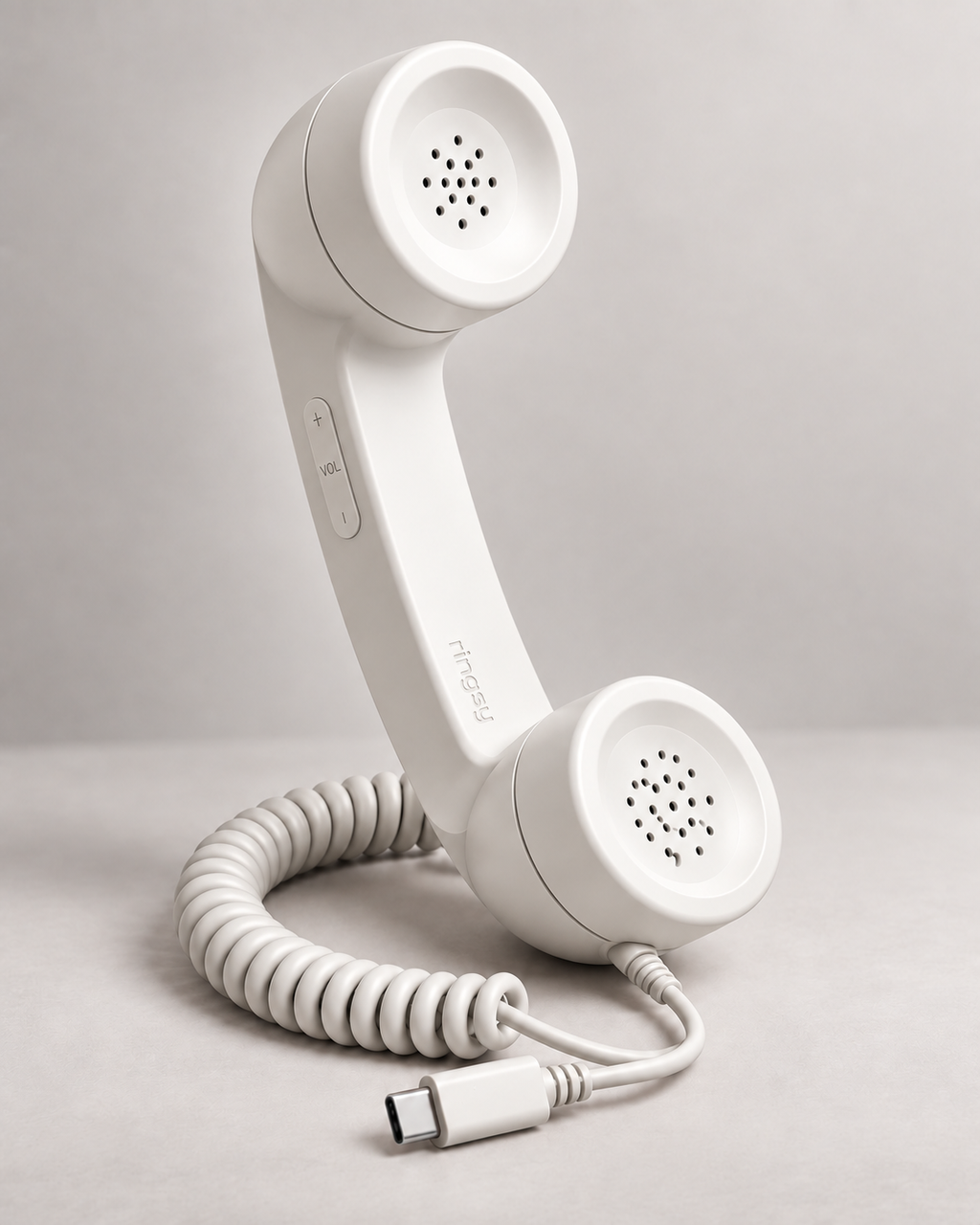 White Ringsy retro handset with USB-C cable